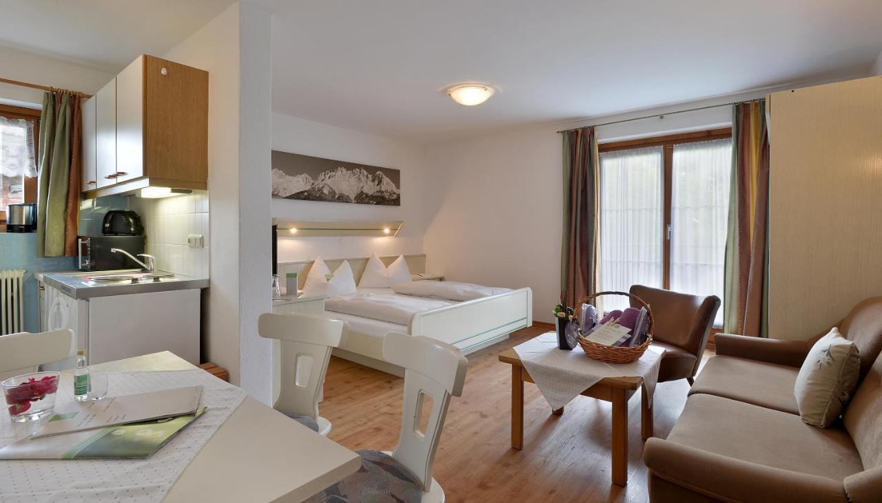 Appartements Am Roemerweg Оберндорф-ин-Тирол Екстериор снимка